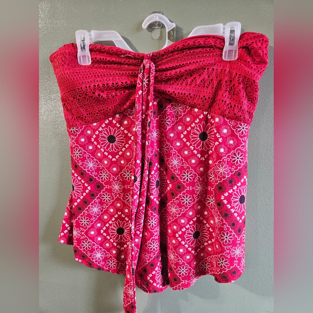 Red Sleeveless Summer Tube Top with Floral Pattern